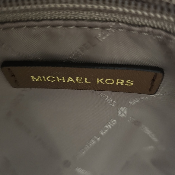 Michael Kors Cream and Brown Shoulder Bag - Picture 7 of 9